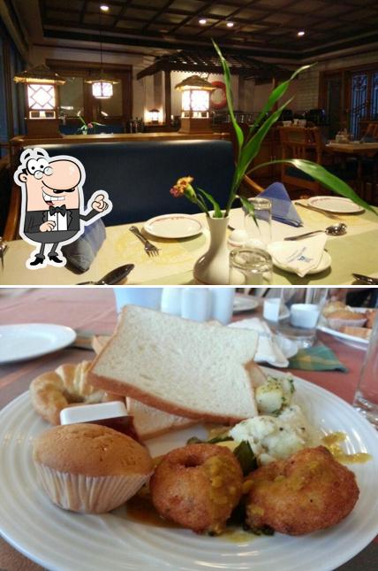 Abad Plaza Hotel, MG Road, Cochin