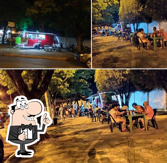 Look at this pic of BUSÃO DO POINT