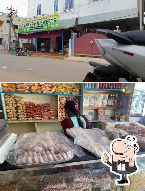 Here's a pic of Sas Bakery