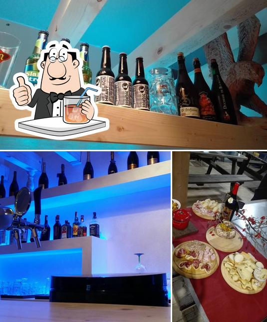 Guarda la foto che raffigura la bevanda e dolce di Bar Manhattan Ardenno