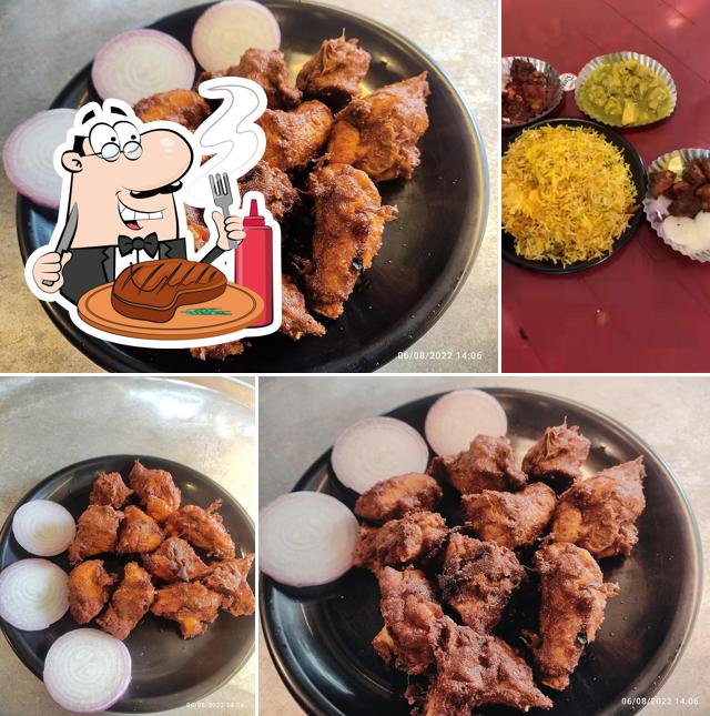 Hyderabad-Thē Biryani offers meat meals