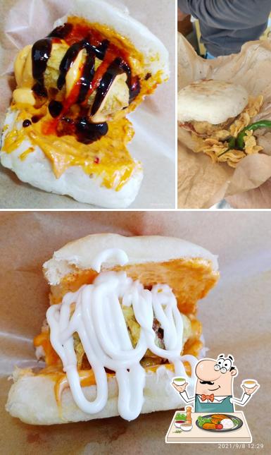 Meals at Boleto Vadapav