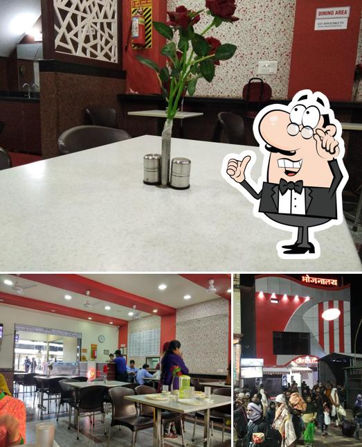 Check out how Cafe Lite Food Plaza looks inside