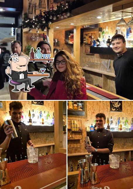 Gli interni di Chito-American Bar