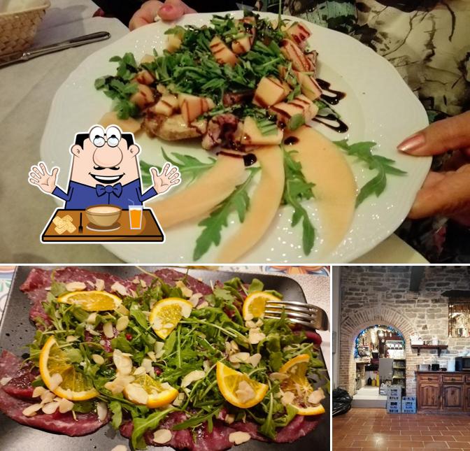 La immagine della cibo e esterno di Ristorante Mosaico al Teatro