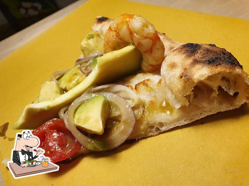 Cibo al Genny S Pizza Di Bezzati Marco