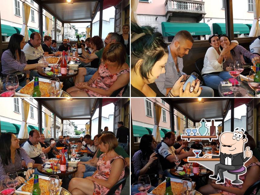 Gli interni di Cafe 5 osteria