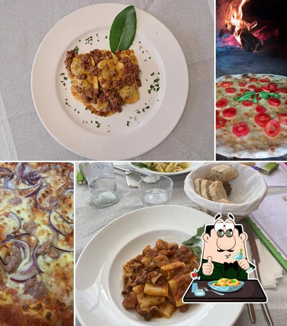 Platti al Ristorante Pizzeria Vecchi Sapori - Cucina Tipica Lucchese