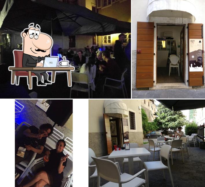 Dai un'occhiata agli interni di Why Not Cafè