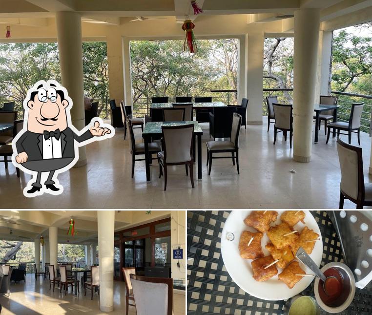 The photo of MTDC Elephanta Resort and Chalukya Restaurant’s interior and food