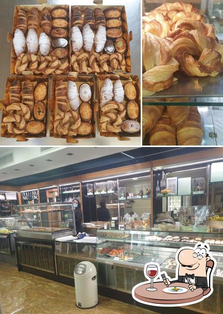 La immagine della cibo e interni di Colazione D'Arte