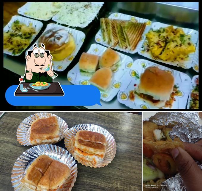 Food at Jay Bhavani Vada Pav
