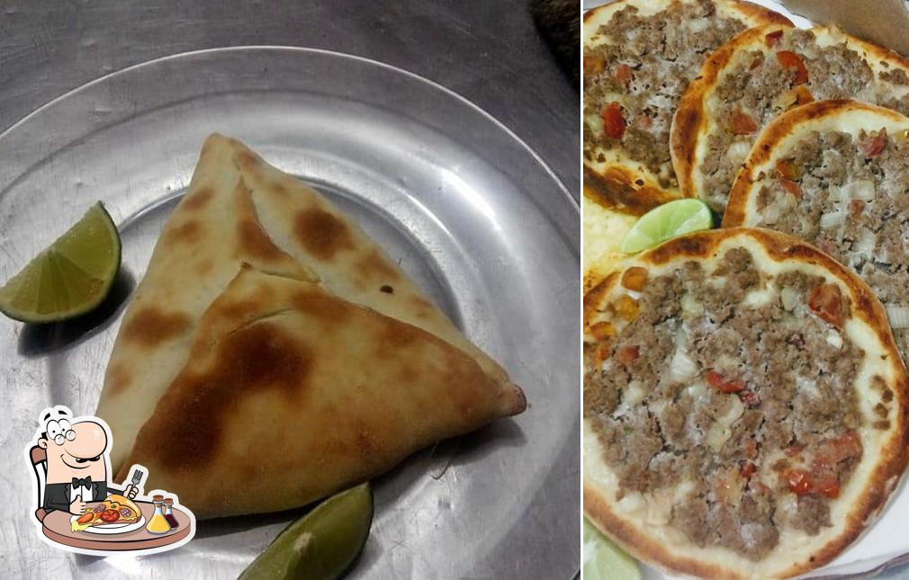 Peça pizza no Esfiharia e Pizzaria Farah