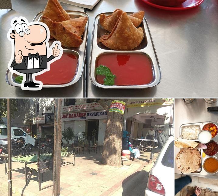 See this pic of Jay Mahadev Bhojnalaya