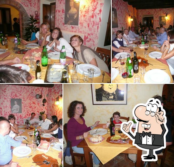 Gli interni di La Taverna Di Figaro