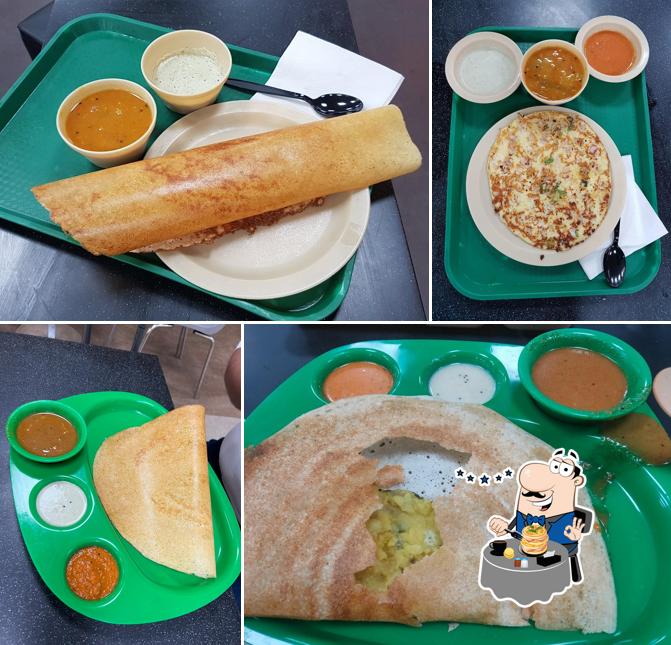 Food at Tiffin Express Terminal 2