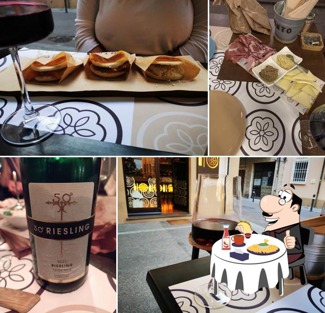 Piatto di formaggi al Tinto Vini&Tigelle