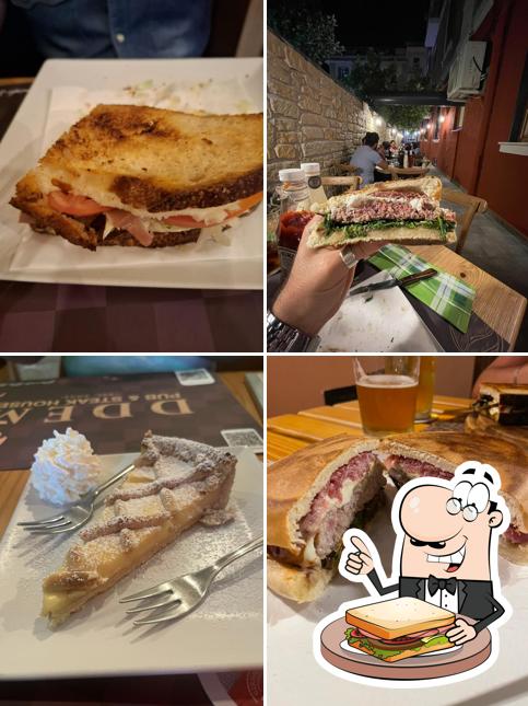 Toast al formaggio al DDEM Pub Steak House