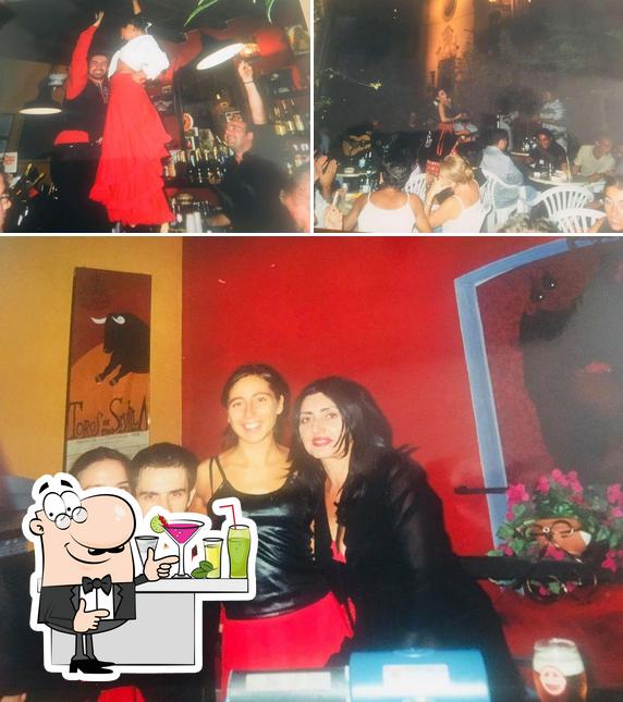Guarda la foto di La Cueva cucina spagnola Home Restaurant Palermo