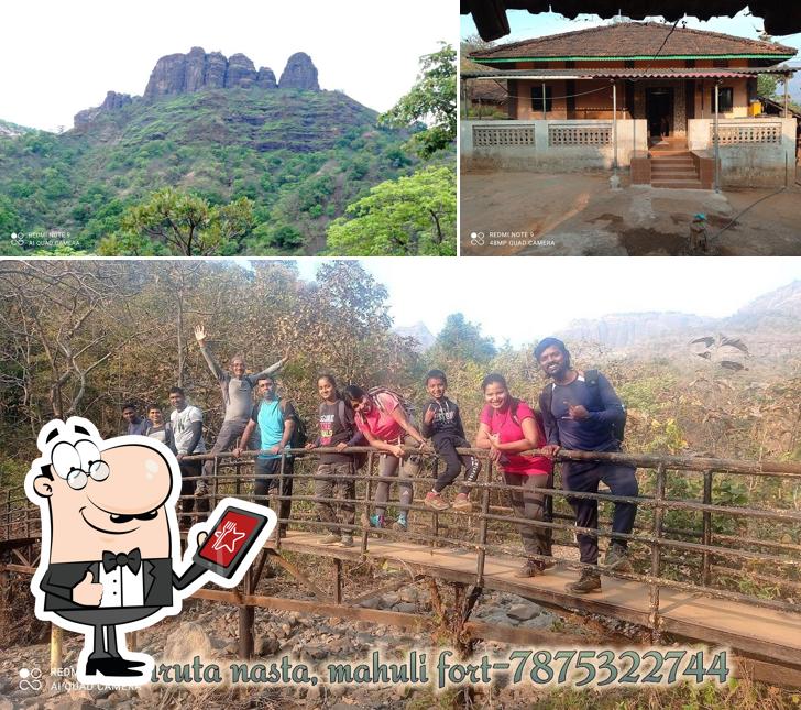 Check out how Mahuli Trekkers House (कृष्णा मामा आगिवले) looks outside