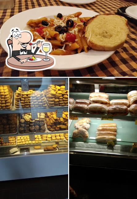 Food at Bakes 'N' Brews