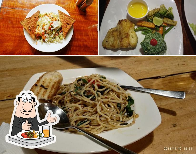 Food at Dyu Art Cafe
