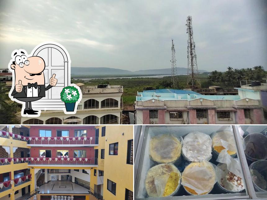 Hotel Sea Royal Palace is distinguished by exterior and food