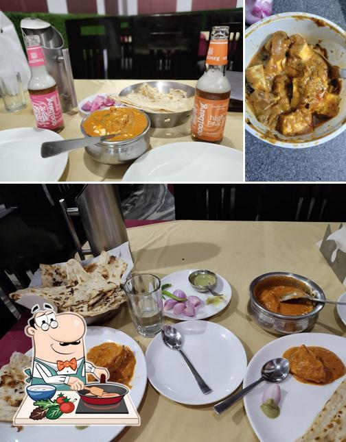 Chicken curry at Negi Restaurant In Jolly Grant Bhaniyawala Dehradun