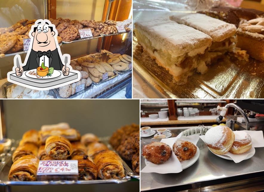 Platti al Pasticceria Rizzardini