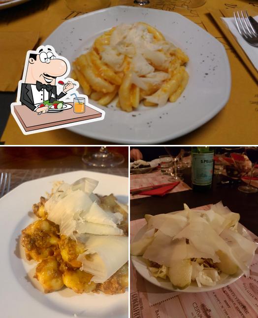 Platti al Enoteca "Il Cinghiale Rosso"