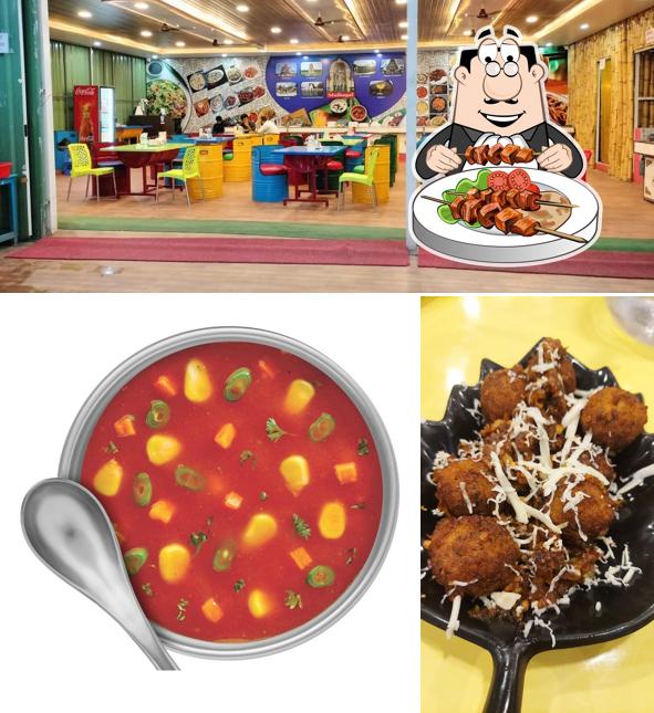 The image of food and interior at New Mulbagal Dosa Corner
