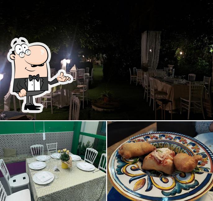 Siediti a un tavolo di Cafeina Eat