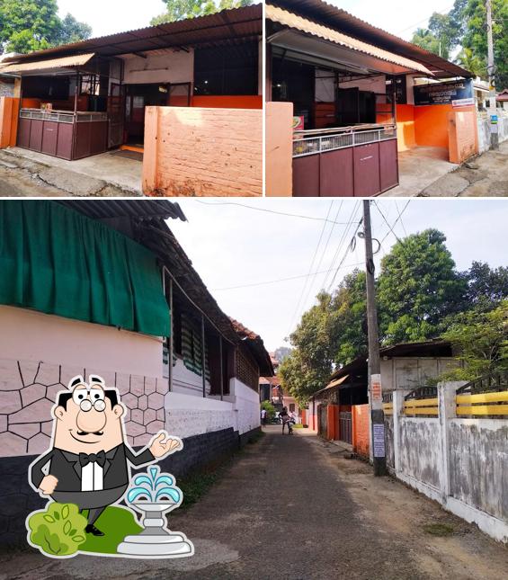 The exterior of Karthikeya Restaurant - Hot Dosa And Spicy Chutney