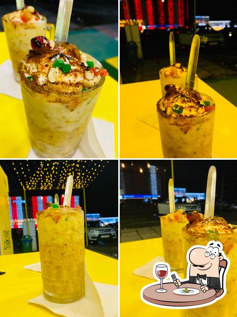 Food at MOUZY BANANA AVIL MILK
