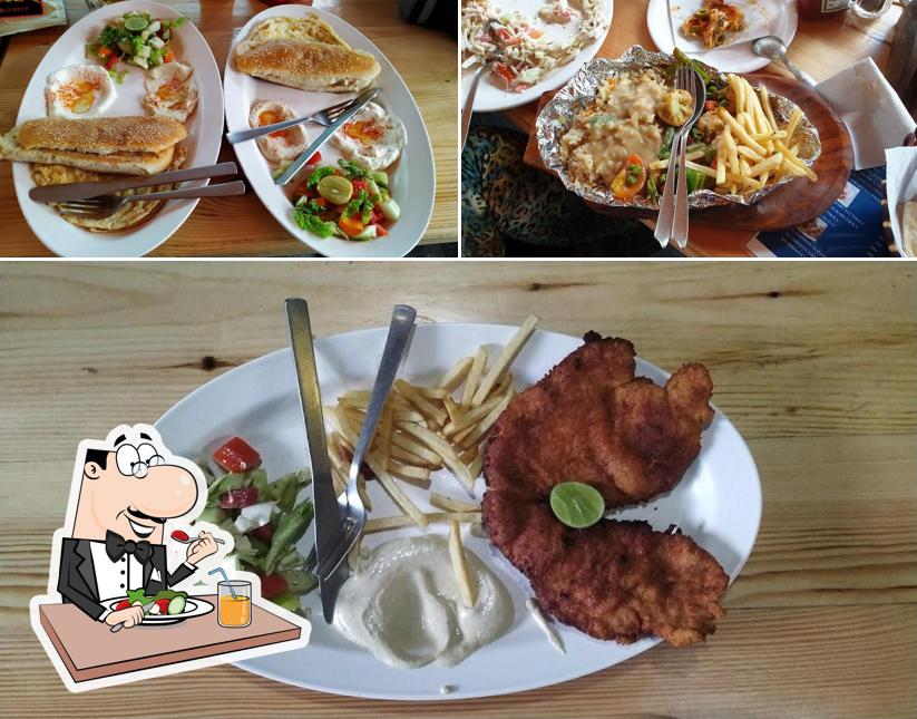 Food at MoonDance Kasol Cafe & Bar