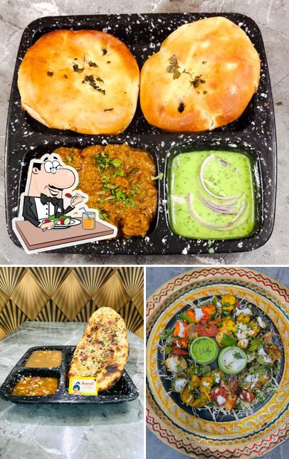 Food at Amritsari Kulcha Land