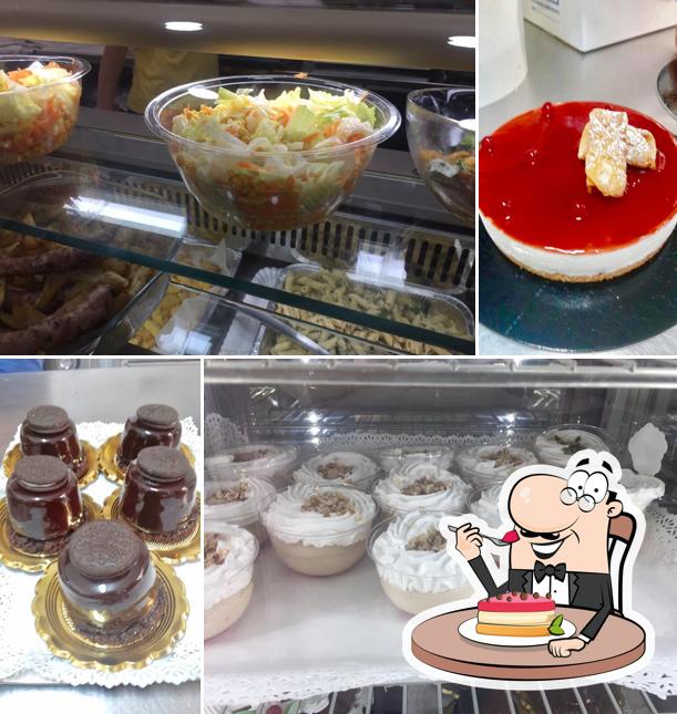 Caffe Greco Pasticceria propone un'ampia selezione di dessert