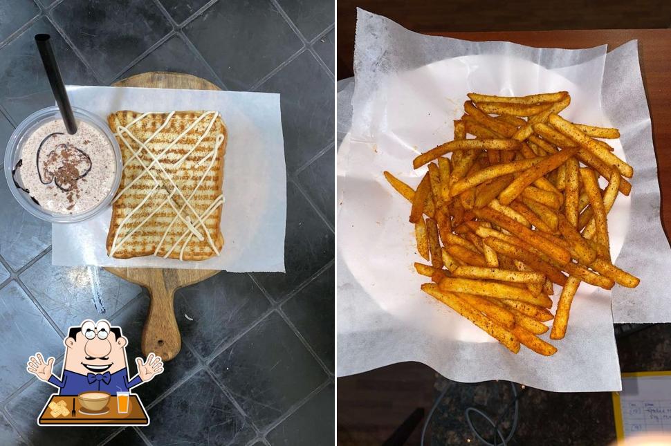 Food at Cafe cravings