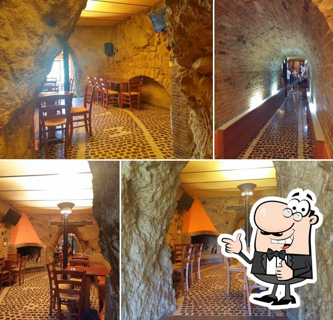 Pub Tunnel
