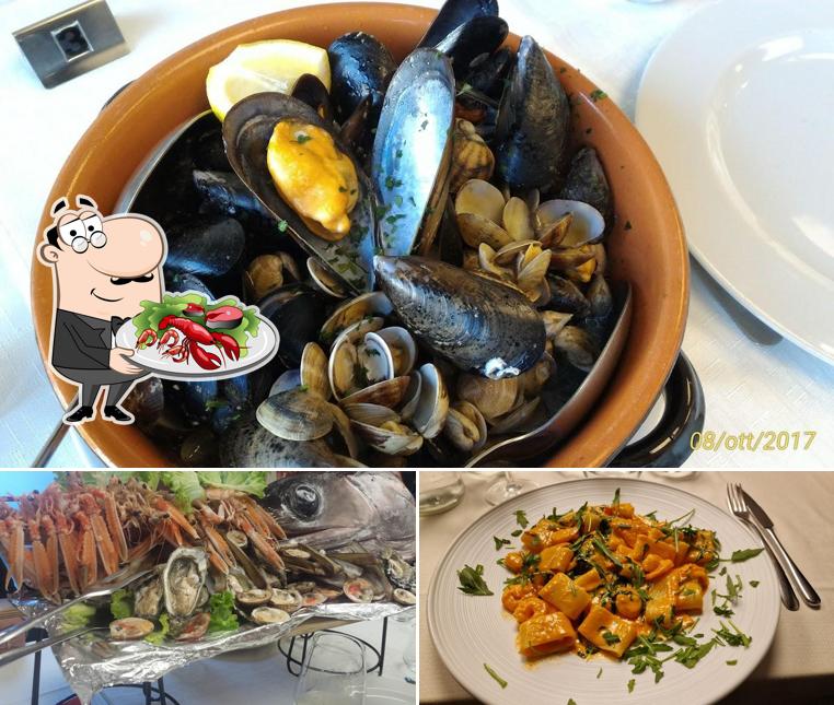 Degusta i sapori della cucina di mare a Pizzeria La Gustosa Di Bastone Antonio
