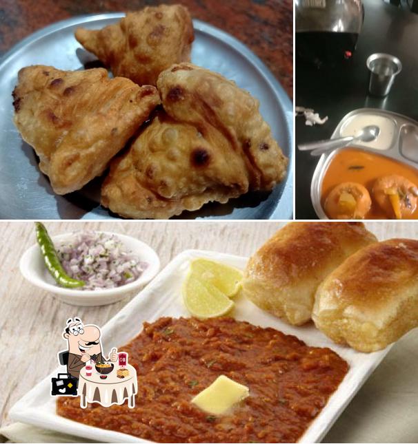 Food at Hotel Taj Mahal