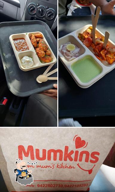 Meals at MUMKINS XPRESS