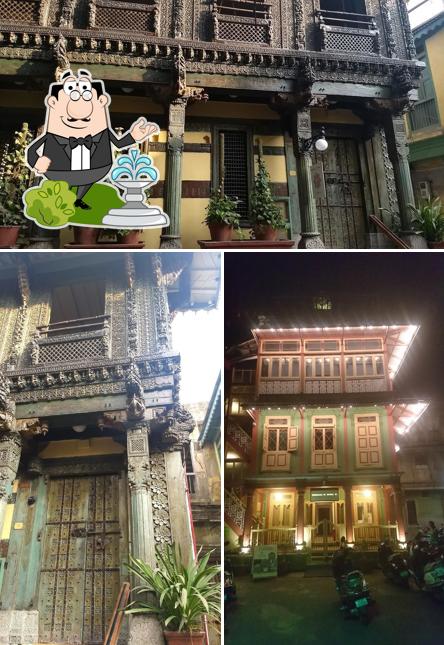 The exterior is an important feature of Mangaldas Ni Haveli