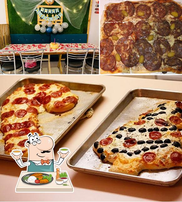Food at Pizza O'clock