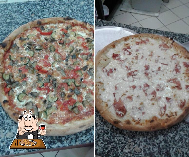 Prova una pizza a Pulcinella Pizzeria