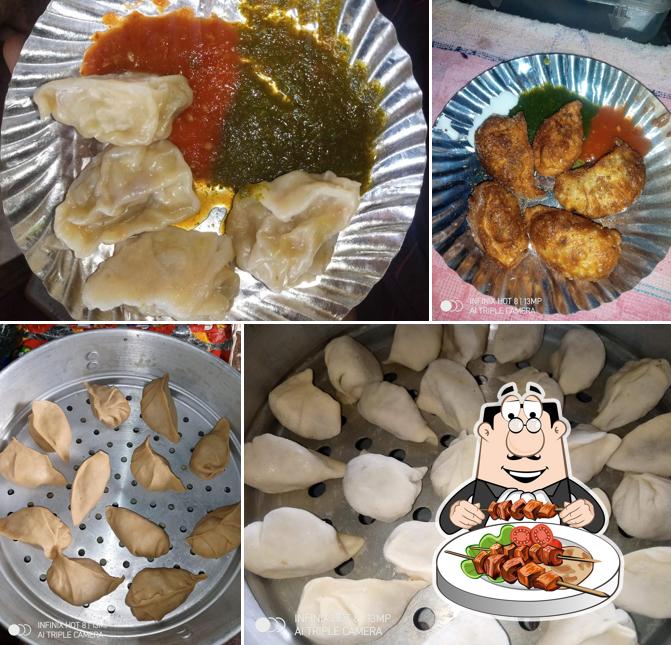 Food at Momos stall