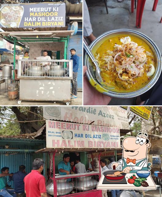 Chicken curry at Meerut Ki Mashoor Har Dil Laziz Dalim Biryani