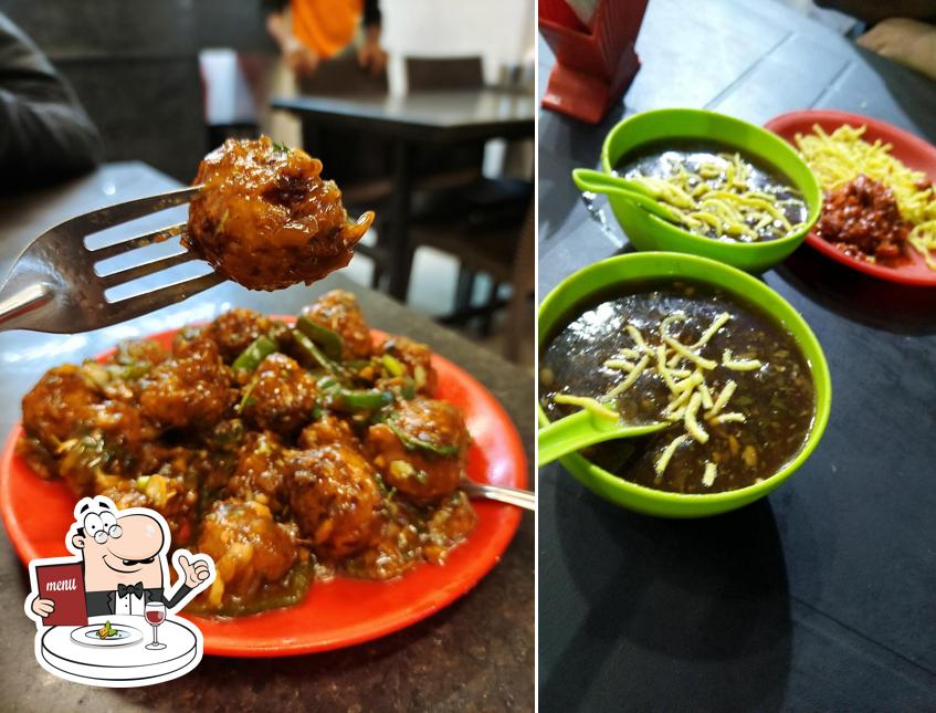 Food at Sai Chinese corner