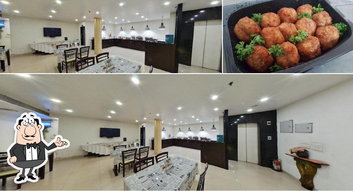 Among different things one can find interior and food at Tamarind, Chittaranjan Park