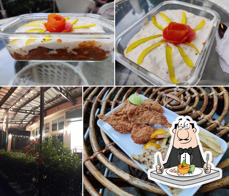 Food at The Bibliophilia Café